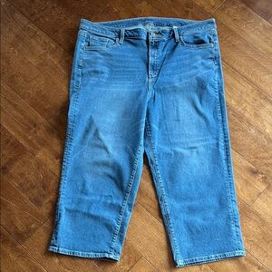 Chicos So Slimming High Rise Straight Crop, Size 20 Chicos 4, NWOT!